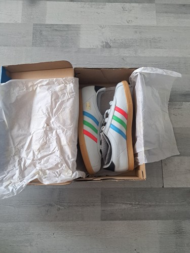 Size 5 adidas - size,