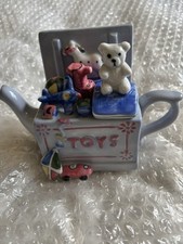 VINTAGE CANDIES COMMODITIES LIGHT BLUE TOY BOX TINY TEAPOT BOXED VERY RARE