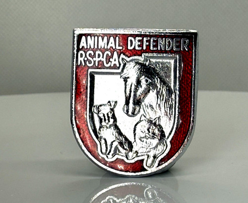 Vintage badge animal defender - animal,