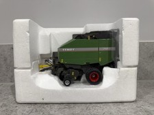 Universal Hobbies - Fendt 2900 V Round Baler - UH2658 - 1:32 Scale - New/Mint