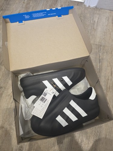 Brand new box adidas - brand,