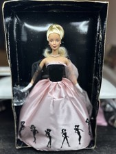 VINTAGE MATTEL 2000 BARBIE