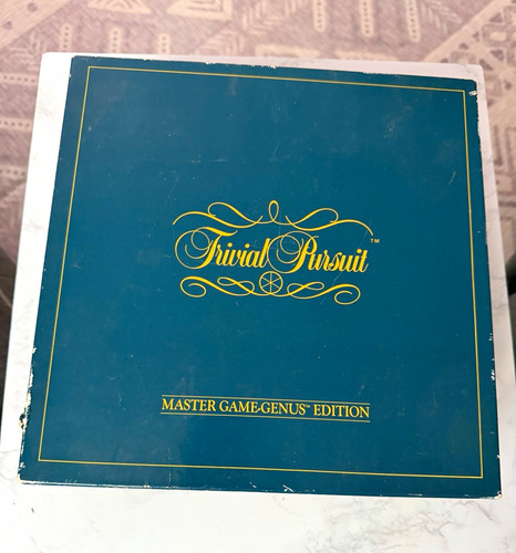 Trivial pursuit master game - trivial,