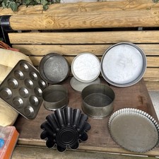 JOB LOT 9 VARIOUS VINTAGE CAKE LOAF BREAD BUN BAKING COOKING TINS TRAYS