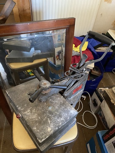 Photographic heated - ,