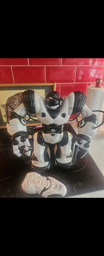 Wowwee robosapien black - wowwee,