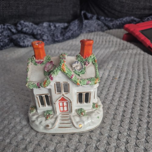 Staffordshire cottage pastille