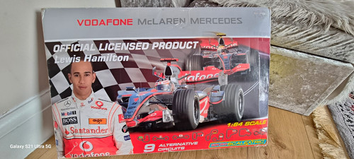 Micro scalextric vodafone - scalextric,