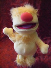 DOOBLEY YELLOW PUPPET WIDGET WORLD FIRST CHOICE HOLIDAYS 14" APROXX (B55)