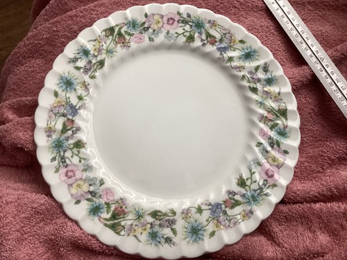 Aynsley wild tudor pattern - wild,
