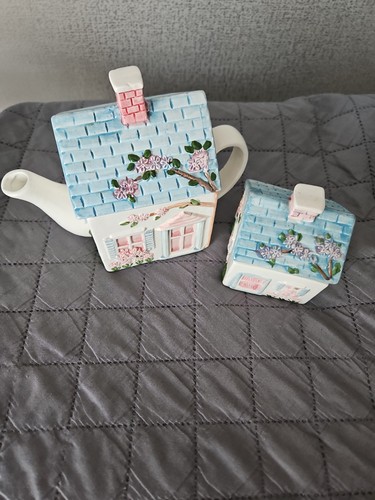 Decorative tea pot and - pot,