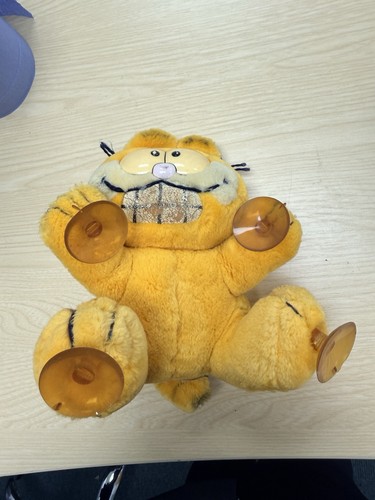 Garfield 1981 stuck - garfield,
