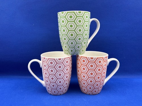 Three tipperary crystal - three, mugs
