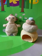 In The Night Garden Makka Pakka Figure & Stones - Ideal Cake Topper/Decorations