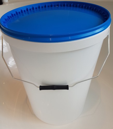 Ltr litre white plastic - l,