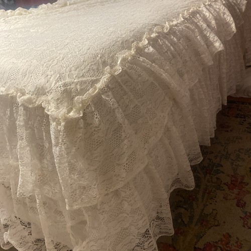 Vintage ivory lace tiered - lace, twin