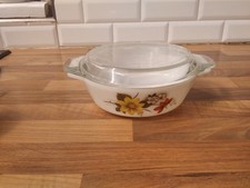 JAJ Pyrex Vintage Round
