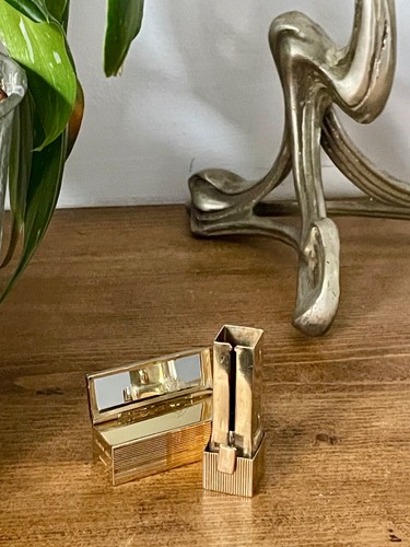 Wwii elizabeth arden wings - elizabeth, of