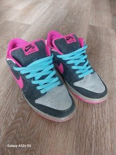 Nike Disposable Dunk Low 2014 Trainers UK8 US9