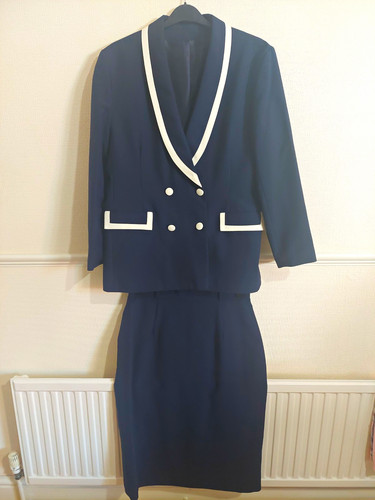 Vintage 90s features women - vintage,