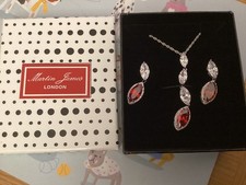 Martin James Jewellery Set