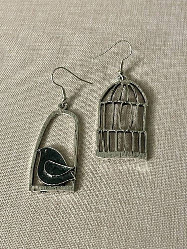 Mismatched asymmetric bird - mismatched,