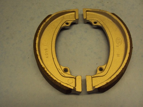 Triumph bsa rear brake shoes - triumph,