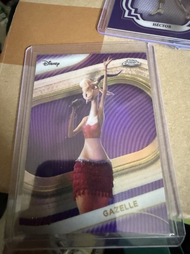 Topps disney chrome 2025 - disney,
