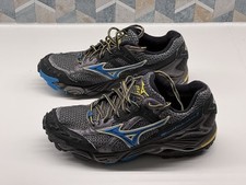 Mizuno Women’s Wave Cabrakan 2 Trail Running Shoes – Size 6 – Good Condition