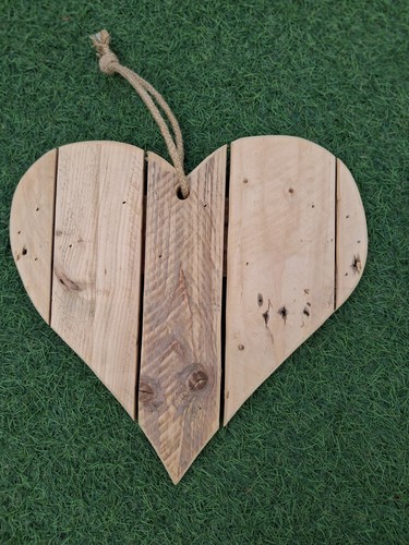 Large wooden hanging heart - large,