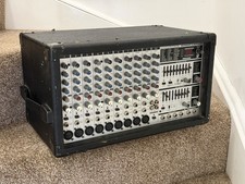 Behringer Europower PMX2000