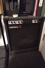 Samick combo guitar amp