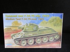 EASTERN EXPRESS MODELS.RUSSIAN TANK T-34/76 MOD.1943. 1.72 SCALE.