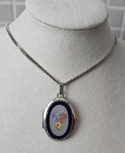 Locket silver oval art - locket,
