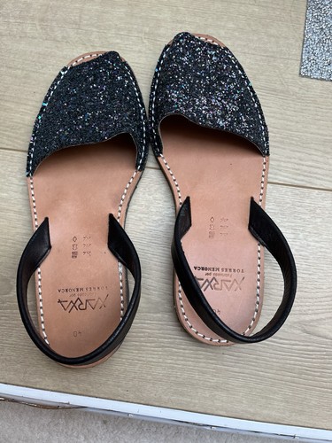 Bnwot spanish leather navy - bnwot,