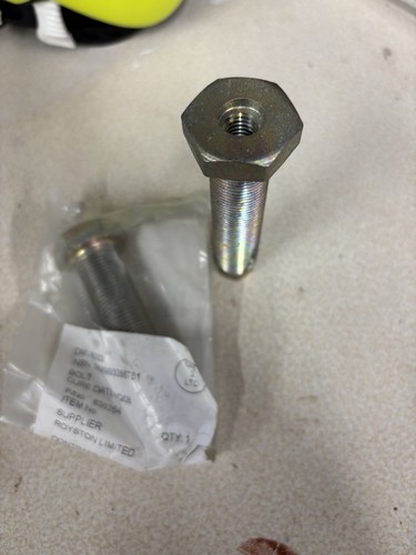 Engine mounting adjustable