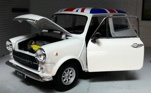 Austin rover mini - cooper, white