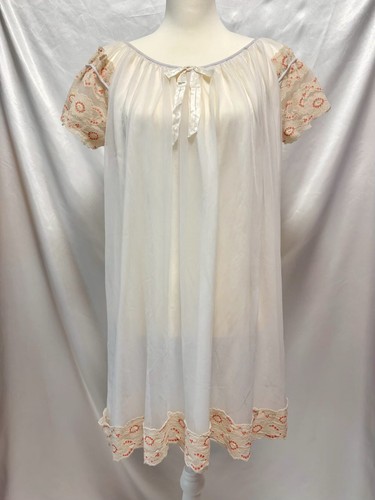 Vintage 1960s 1970s lace - 1960s,
