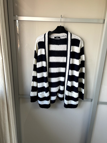 Ladies knitted open - m&co,