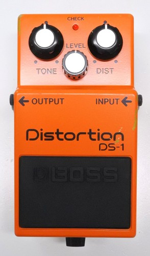 Boss distortion guitar - ds-1,