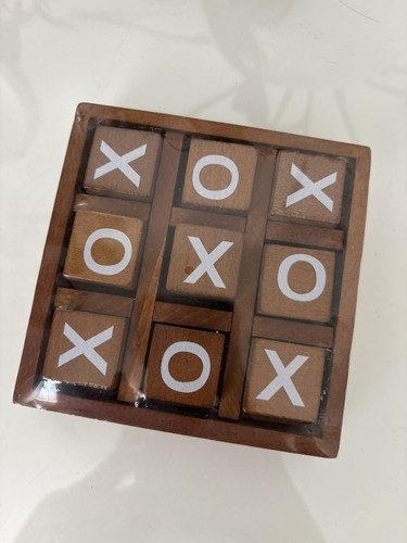 Noughts crosses tic tac - noughts,