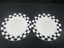 2 Signature Housewares Dinner