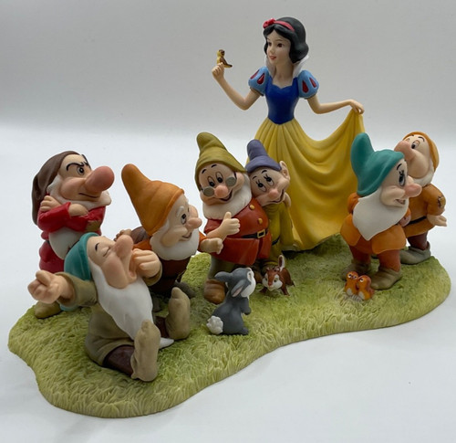 Disney enchanting collection - disney,