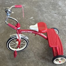 Radio Flyer Red Tricycle Model