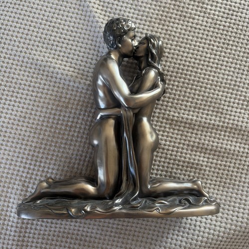 Lovers figurine bronzed - lovers, in