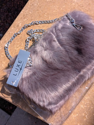Fluffy clutch bag luxe - clutch,