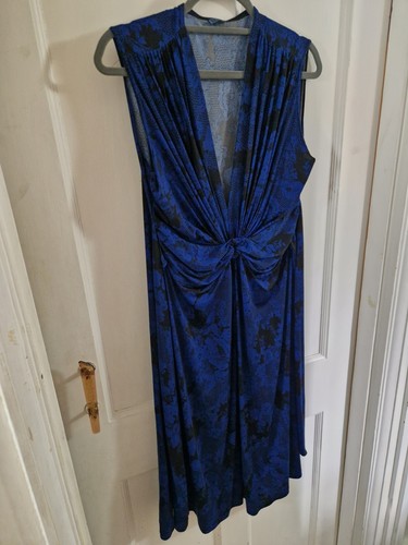 Knee length sleeveless - knee,