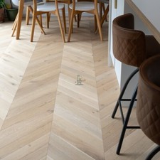 📦 51.4m2 Pallet Deal 14mm Invisible Light Oak Chevron Engineered Wood Flooring