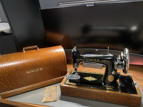 Singer sewing machine - sewing, hand