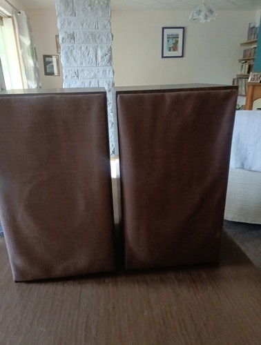 Pair vintage castle tyne hi - a,